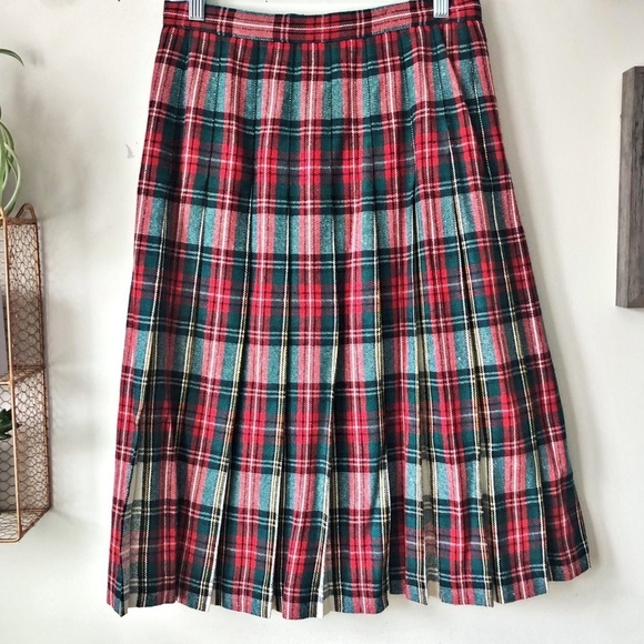 Vintage Christmas Tartan Plaid Wool Wrap Skirt Red Green ILGWU USA Made Size 6 - Picture 4 of 13